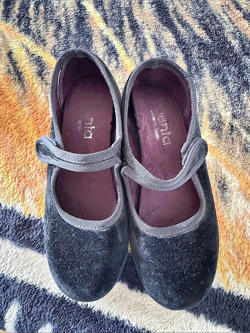 Clarks Girls Black Mary Jane Dress Shoes